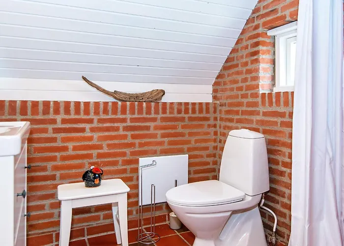 度假居 6 Person In 灵克宾